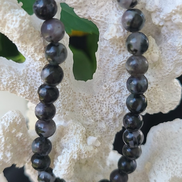 Boho beachy beaded bracelet. - Picture 2 of 3